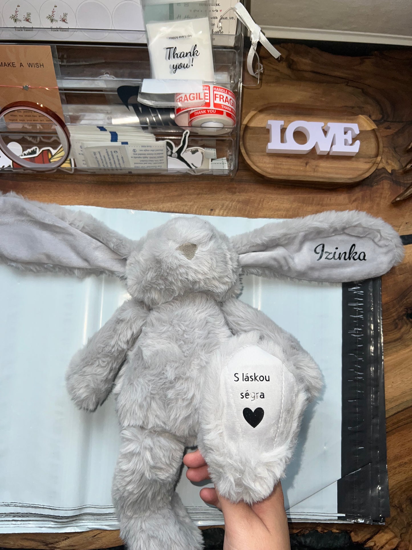 Šedý personalizovaný zajíček