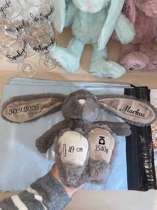 Tmavě hnědý personalizovaný zajíček