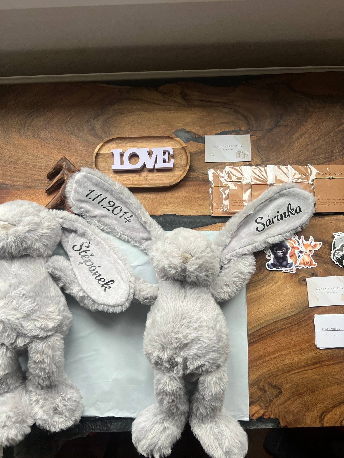 Šedý personalizovaný zajíček